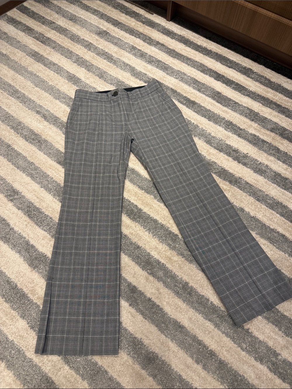 Gray Plaid pants - Picture 2 of 3